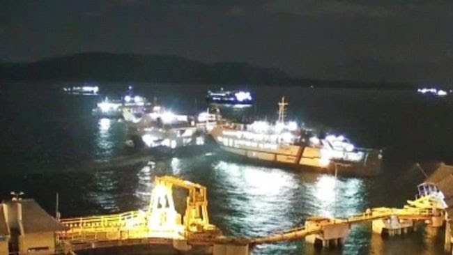 kapal tabrakan di pelabuhan ketapang 169